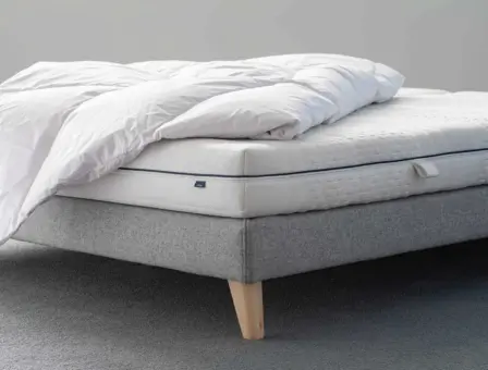 BICO Matratze Vitafeel h1225 auf Bettgestell mit Duvet